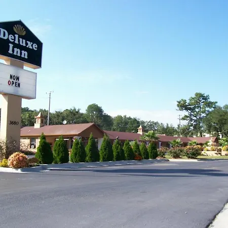 Deluxe Inn - Savannah
